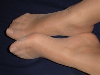 /album/candidnylonfeet/home1-jpg/